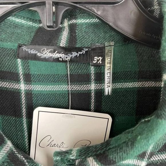 Andree By Unit Women Long Sleeve Button-down Shirt Size‎ 3X - Picture 3 of 5